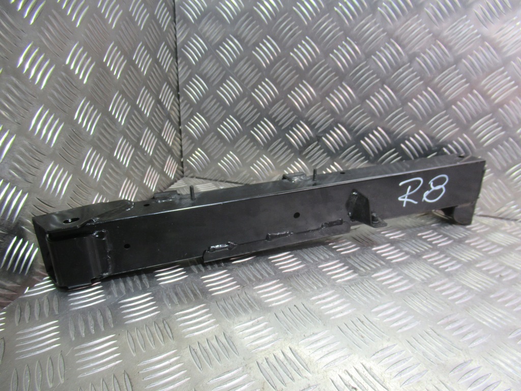 фото №1, Audi r8 лонжерон задняя правая 427813704a