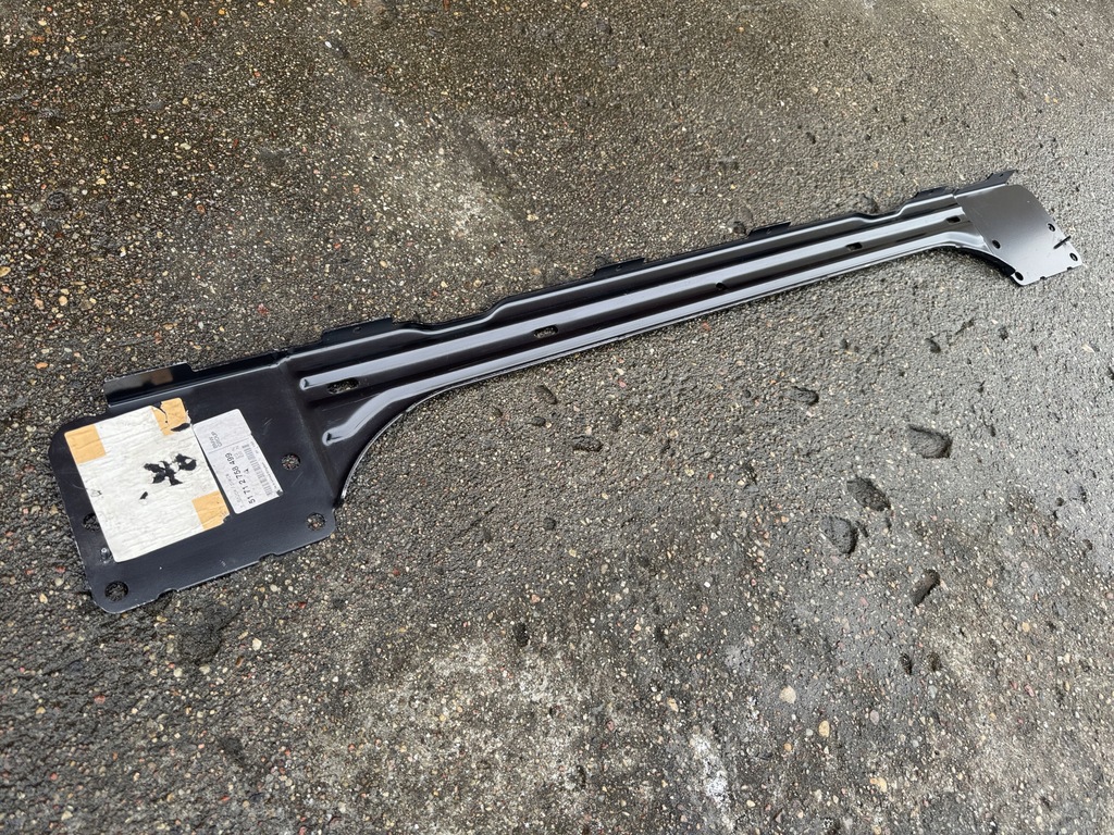 фото №1, Mini cooper r50 r52 r53 r57 r58 r59 00- pas задній кронштейн підсилювач