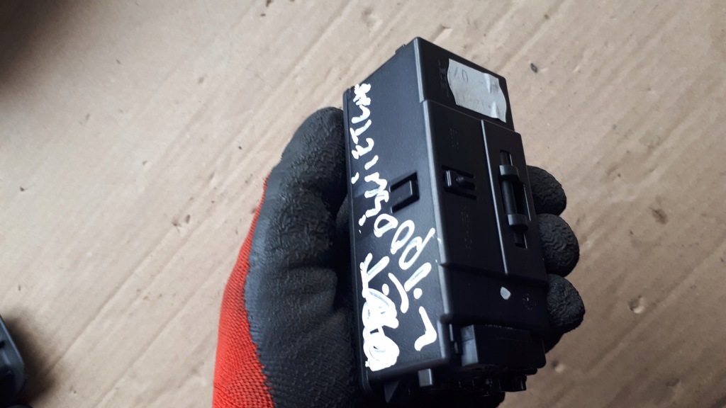 фото №5, A6 c7 4g пепельница левая левый задняя задняя a7 4g