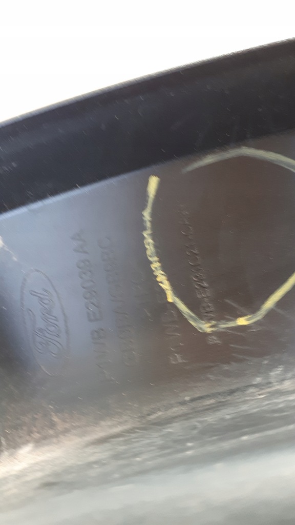 фото №11, Ford ranger wildtrak ліва молдинг крила задня 2022r