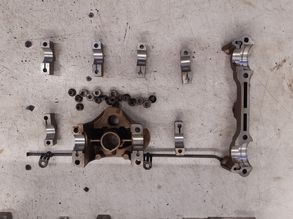 Головка справна 7559168 bmw e81 Зі Шроту