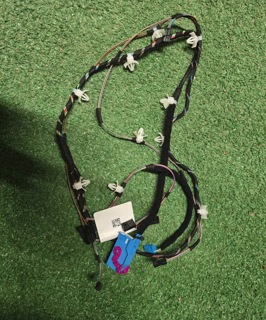 фото №1, Жгут трубопровод porsche 99161267406