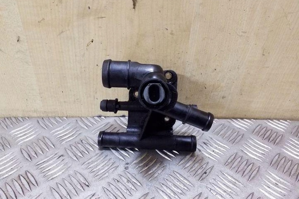 фото №6, Труба охлаждение audi tt 8j3 06f121133g 2.0l бензиновый 147kw 2009