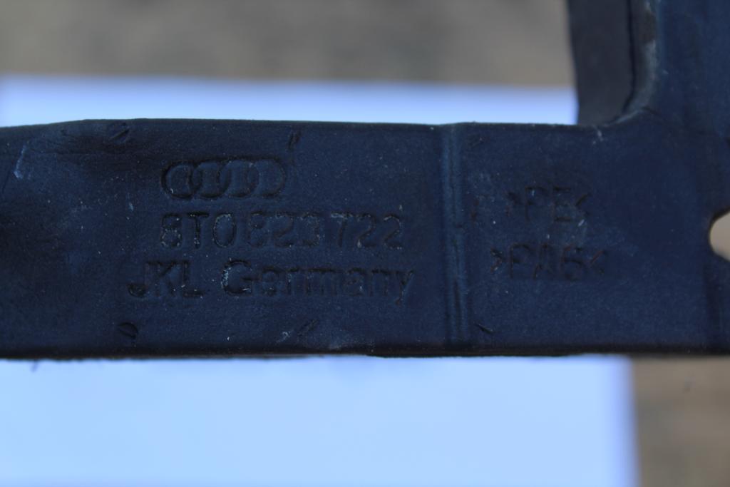 фото №6, Пена шумоизоляция крыла правое audi a5 8t 8t0823722