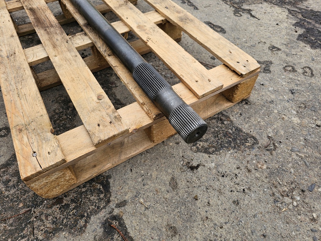 фото №2, Привідний вал права з блокування блокування renault midlum dxi диски 19.5 41 шліців