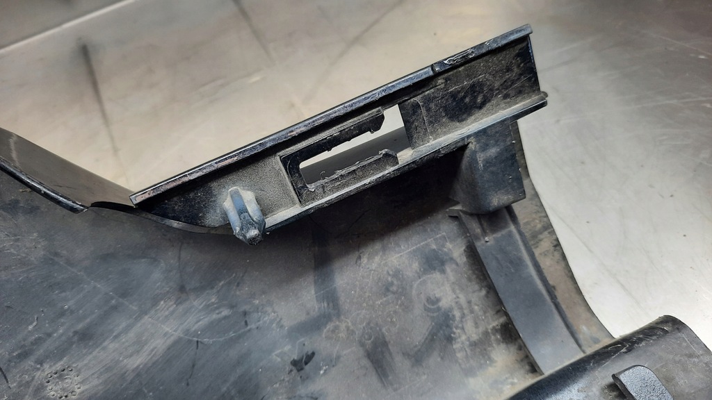 фото №9, Наконечник накладка накладки порога левая 30678564 volvo v70 iii