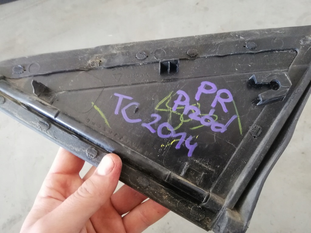 фото №8, Chrysler town country дверь зеркало заглушка 1be43trmaa