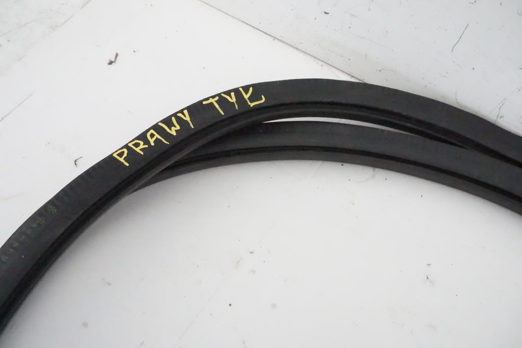 фото №4, Прокладка двері правий задня vw golf v plus 2.0 fsi