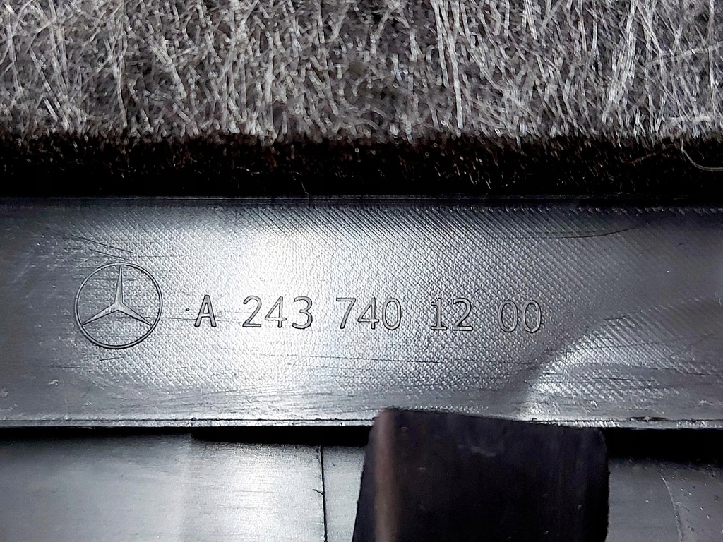 фото №10, Mercedes eqb w243 x243 23r. обивка защита крышки задняя a2437401200