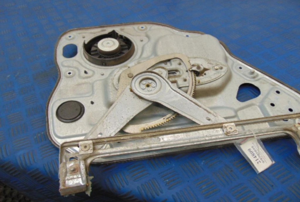 фото №5, Volvo v50 kombi подъемник стекло электрический правый задняя 5дверь