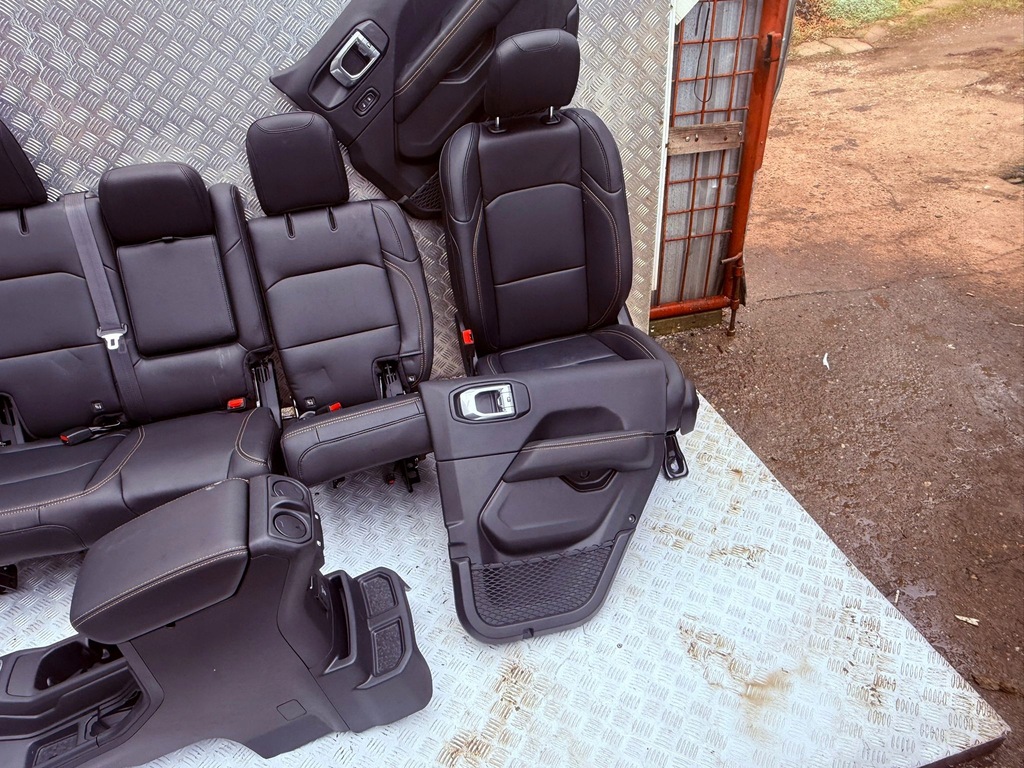 фото №6, Салон jeep wrangler jl 2025 сидіння обшивки тунель jak nowe