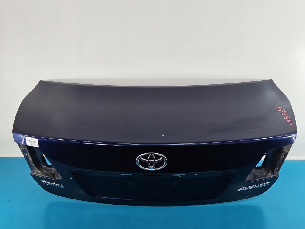 Купити Кришка багажника задній toyota avensis 3 t27 седан 4d 8s6
