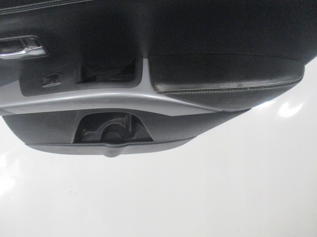 фото №6, Обшивка оббивка двері правий задня шкіра шкіряний outlander ii