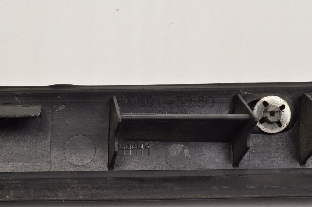 фото №8, Citroen c5 iii молдинг стекло передней лобовое правая 9659145880