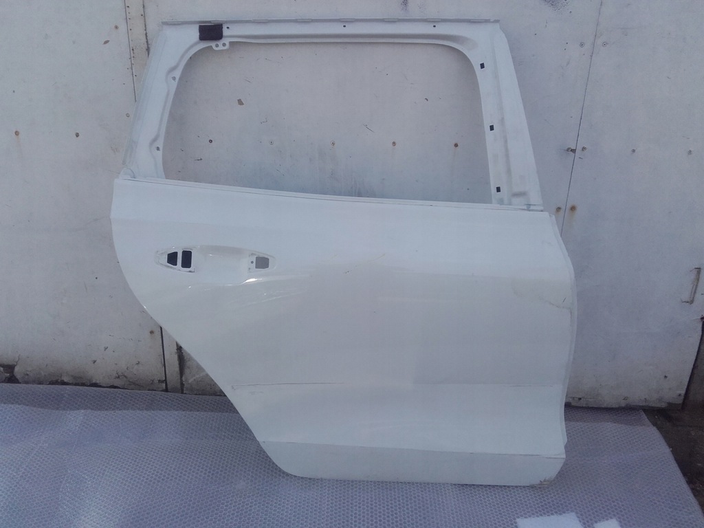 фото №1, Дверь правый задняя правое задние volvo v60 ii 18r-