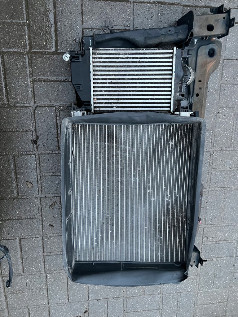 фото №15, Renault scenic iv 4 перед капот бампер лампи крила pas радіатор