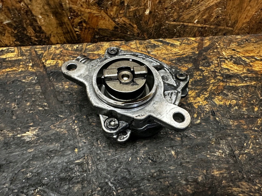 фото №3, Насос вакуум renault master 2.5 dci 8200797164