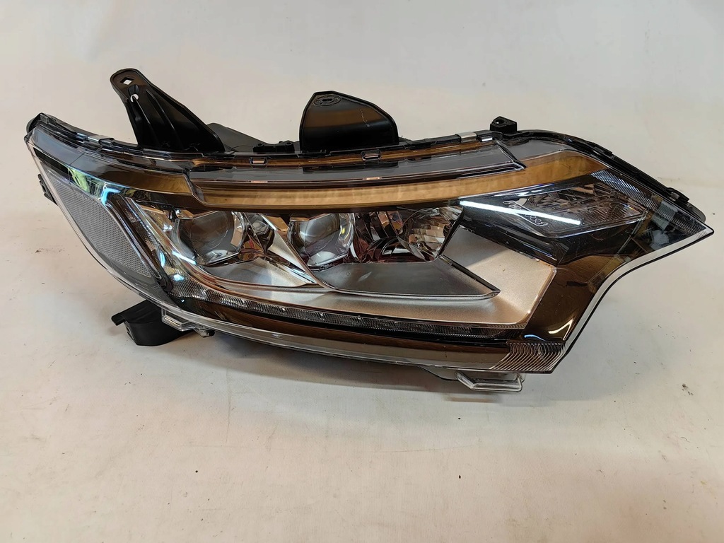 фото №1, Mitsubishi outlander iii lift - лампа led правая polecam