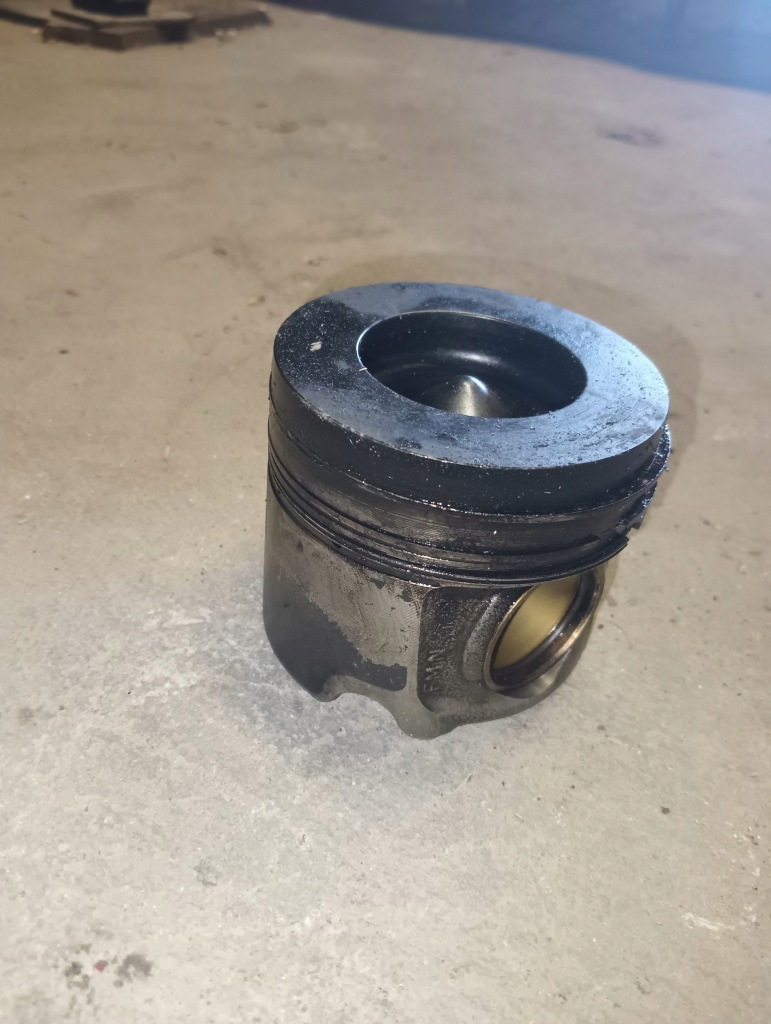 фото №1, Поршень bmw 2.0 d b47 i 843me