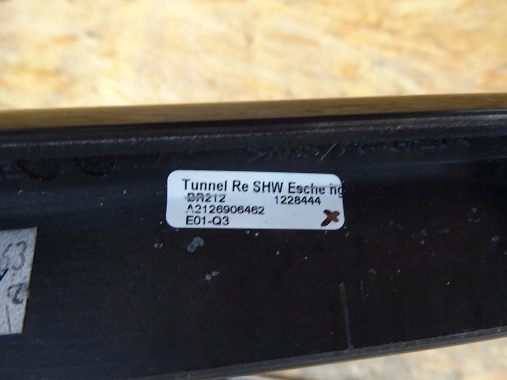 фото №16, Mercedes e klasa w212 sedan накладки декоративні декори панелі двері рамка kpl