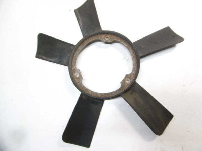 фото №4, Frontera a вентилятор двигателя 90220075 2,4