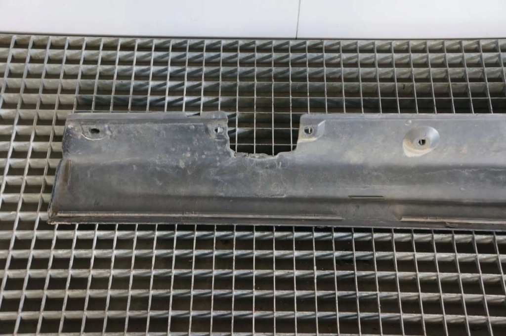 Купить Молдинг накладка порог порог левая - bmw 3 e46 седан - 8209755