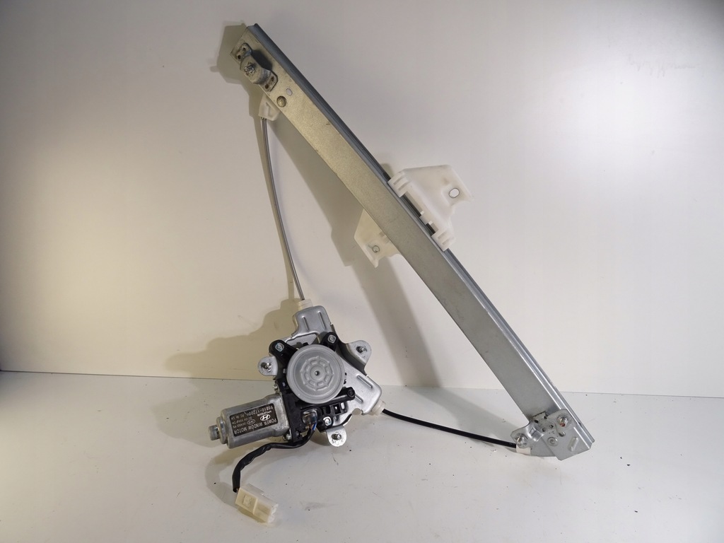 фото №1, Подъемник стекло левый задняя matrix 98810-17200