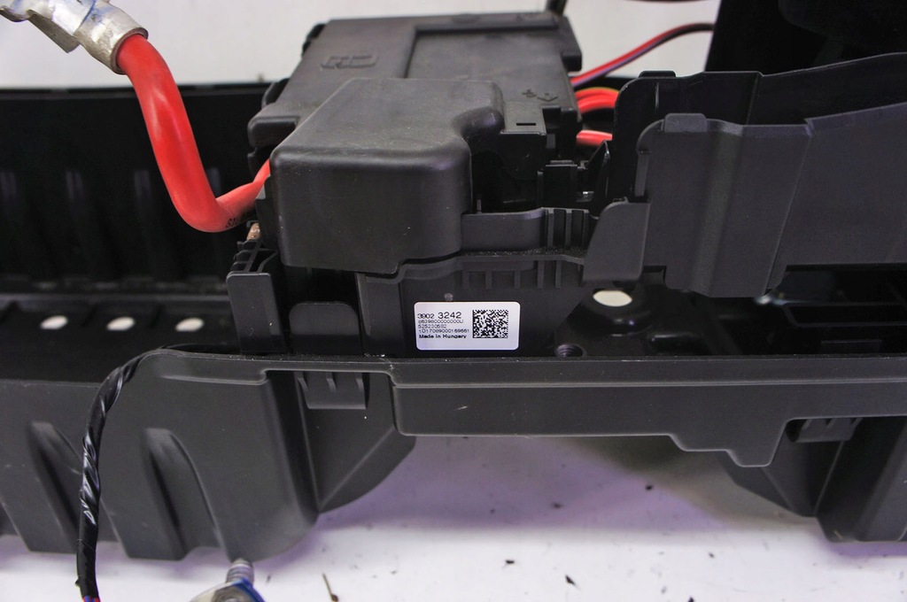 фото №8, Oi001 opel astra k корпус акумулятор клема