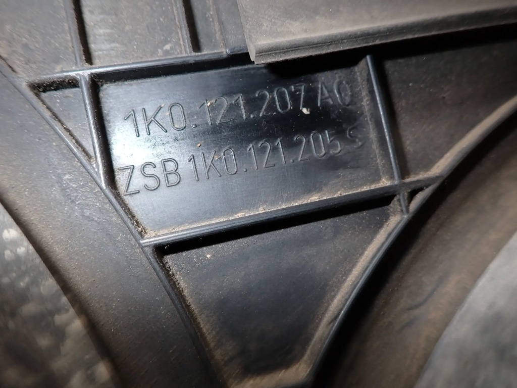 Ремінь передній vw passat b6 радіатор води кондиціонера 1.8 b Зі Шроту