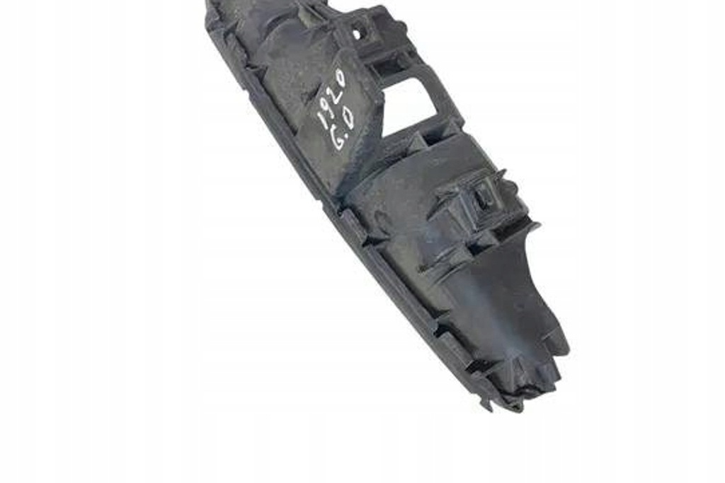 фото №9, Правый направляющая заднего бампера volvo c30 30657219 2.0l дизель 110kw 2012