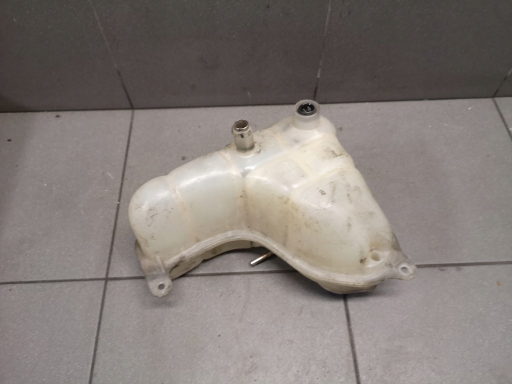 фото №5, Бачок расширительный audi a8 d2 2.8 4d0121403a