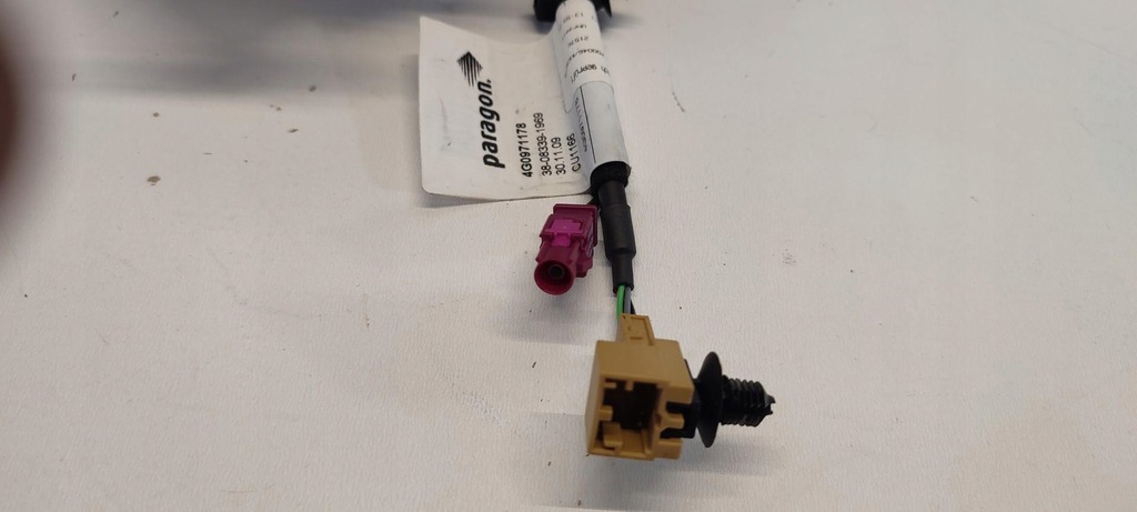 фото №5, Audi a7 4g зарядное устройство индукционная бардачок 4g0864981c