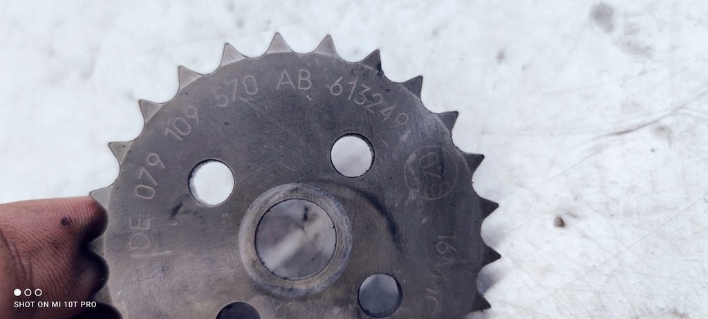 фото №6, Колесо зубчасте насоса оливи audi a4 a6 4.2 079109570ab