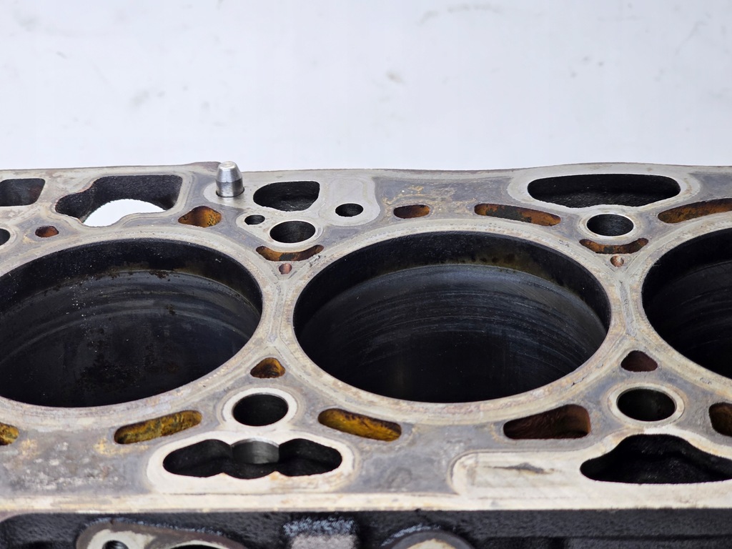 фото №10, Блок двигуна audi vw seat skoda 1.6 tdi crk 04l023e