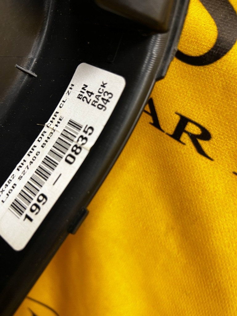 фото №8, Обшивка двері правий задня ford escape mk4