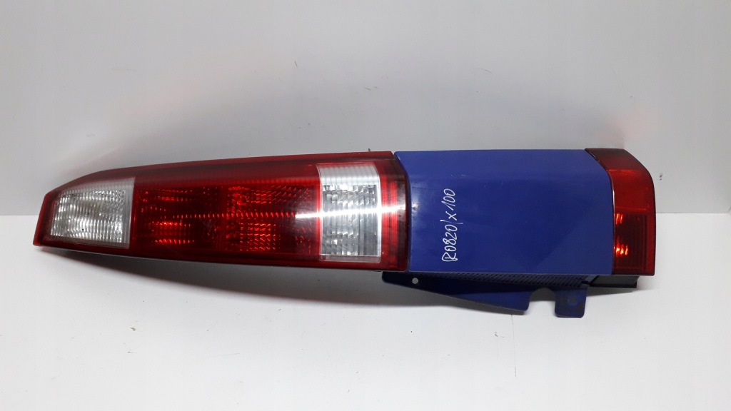 фото №1, Opel meriva a 02- лампа правая задняя 13203392