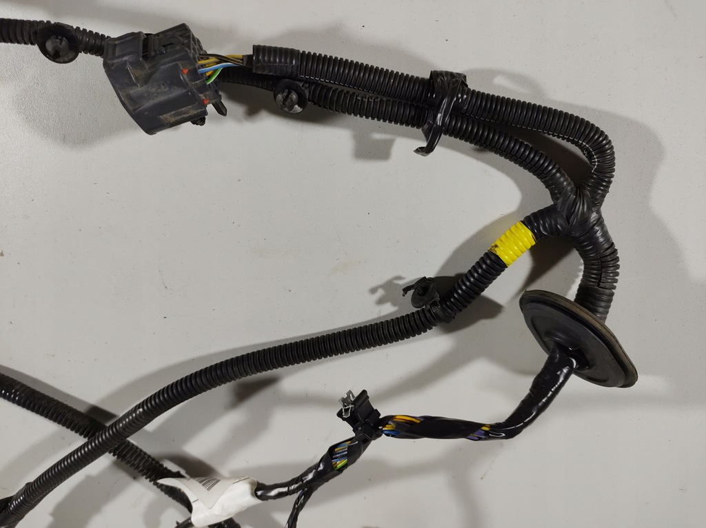 фото №15, Volvo v60 13r- электропроводка жгут бампера задняя