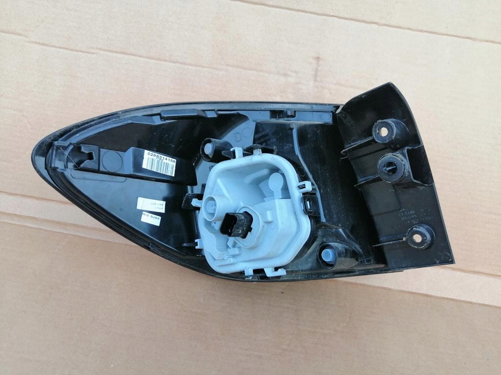 фото №3, Лампа задняя правая renault captur