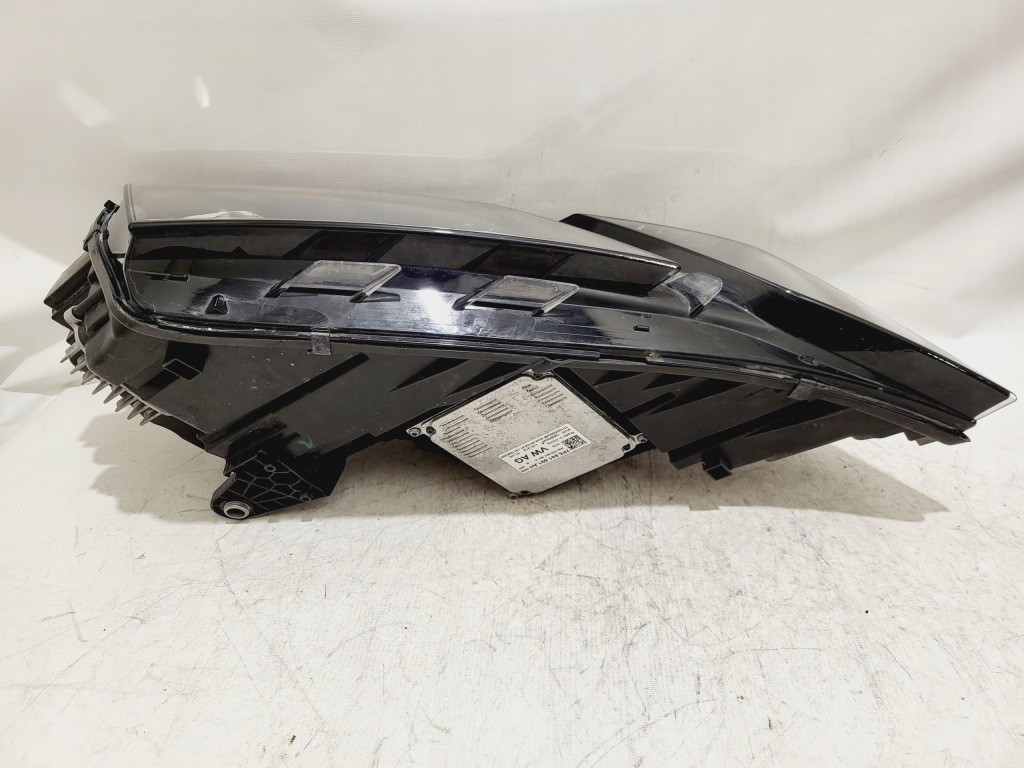 Skoda octavia 3 рестайлинг  фара led правая левая перед Недорого