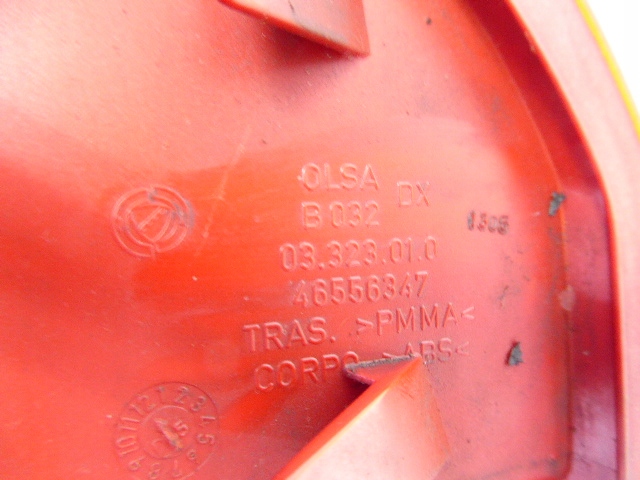 фото №4, Alfa romeo 147 лампа задняя правая 3d