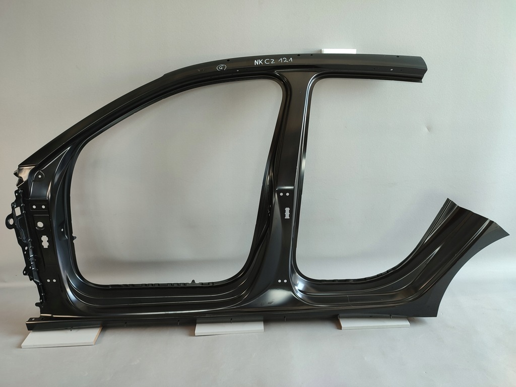 фото №1, Audi a3 8y4 рама поріг блок двигуна обшивка ліва лівий