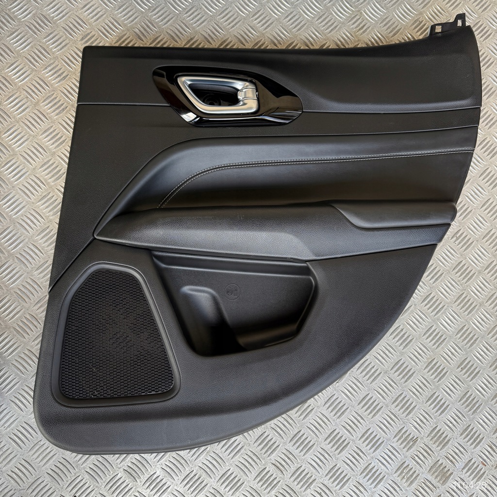 фото №1, Обивка задняя правая обшивка дверь jeep compass ii lift