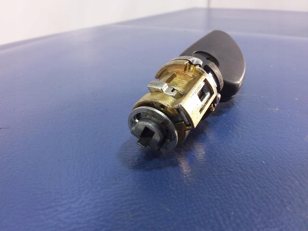 фото №4, Alfa romeo 156 вкладыш замка зажигания ключ