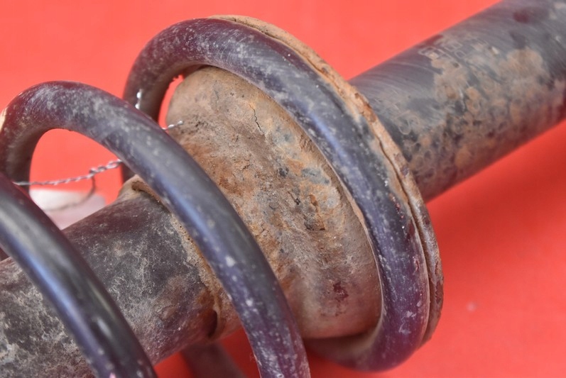 фото №8, Амортизатор левый задняя 4162a036 mitsubishi lancer viii 1.5 mivec 109 km 07-11