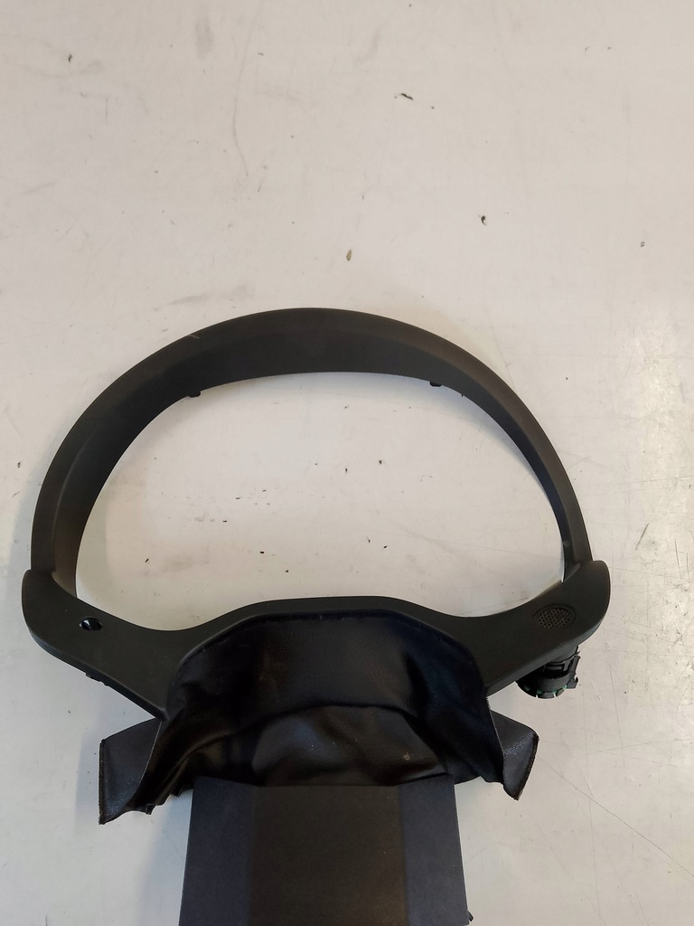 фото №1, Mercedes w176 рамка защита спидометра a1766830100