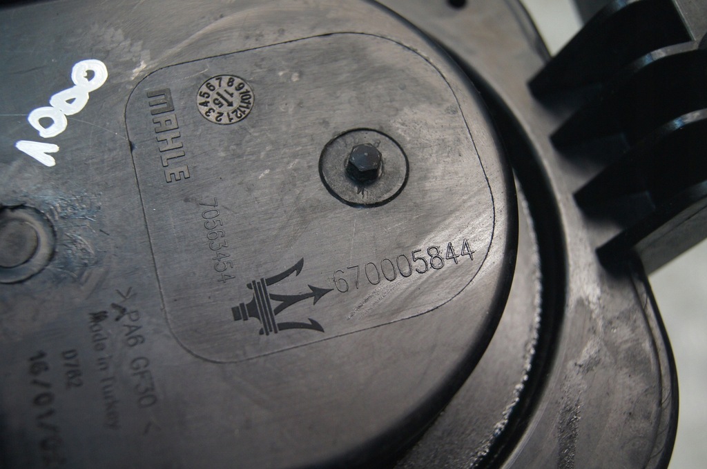 фото №8, Maserati levante корпус фильтра воздуха левая