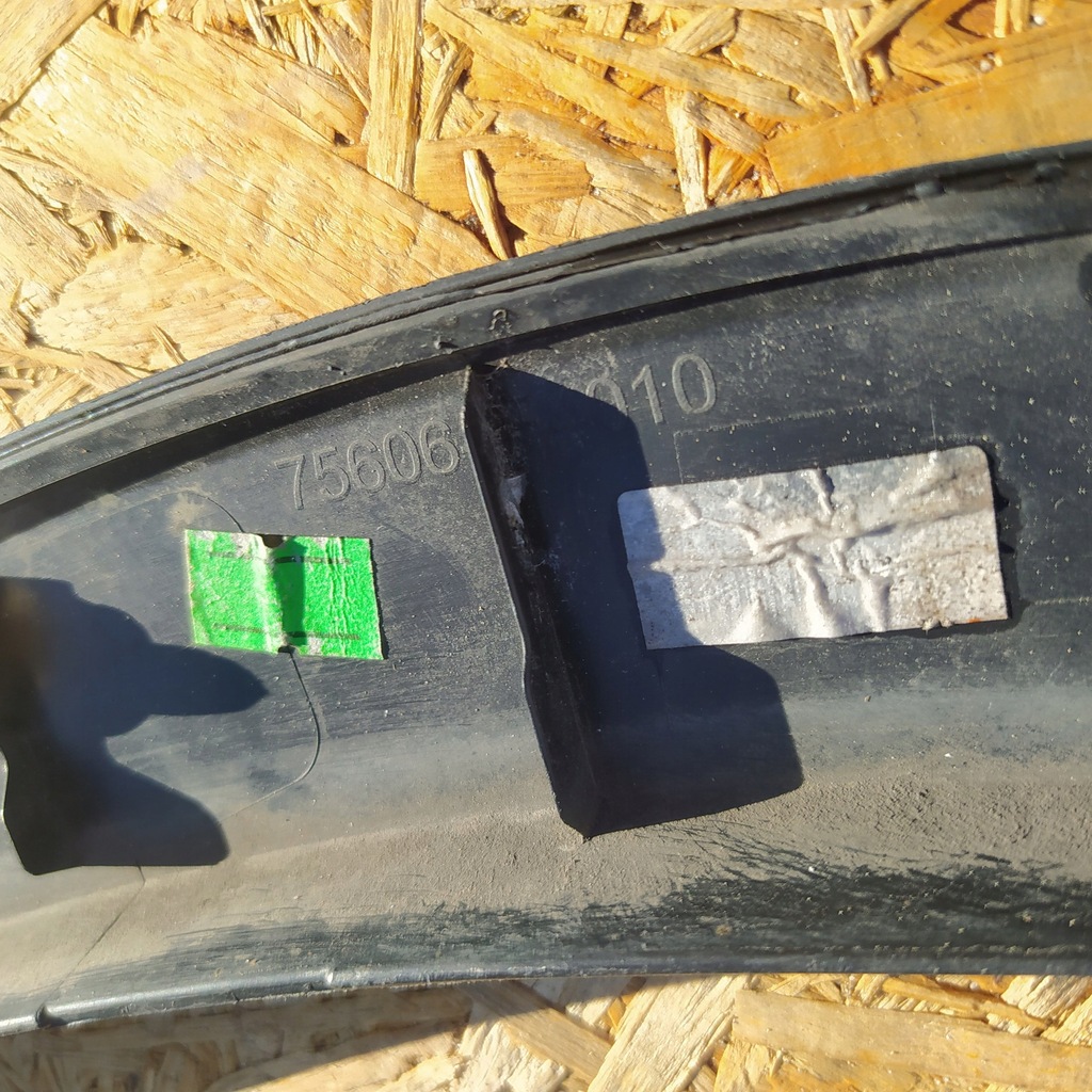 фото №10, Toyota c-hr молдинг крила ліва лівий задня задня 75606-f4010