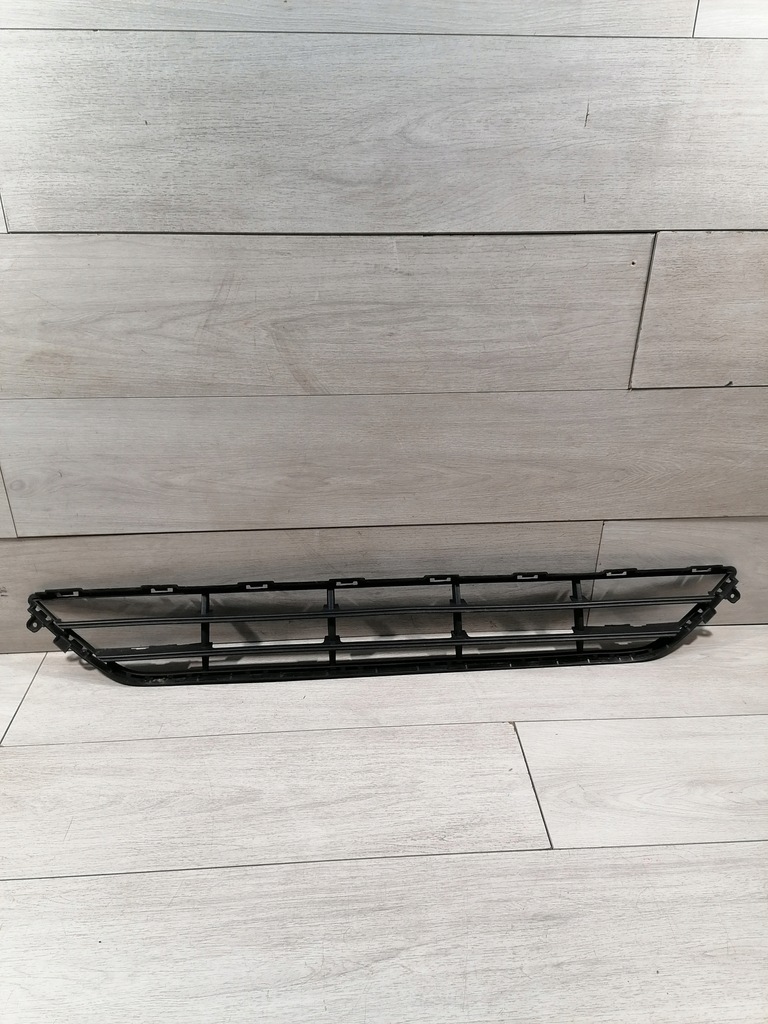фото №1, Volvo xc90 ii решітка середня бампер перед 31353373