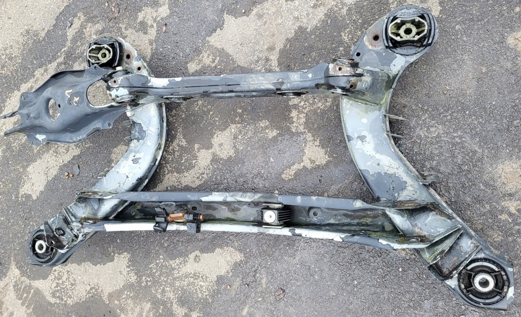 фото №10, Подрамник задняя подрамник подрамник балка подвеска задняя подрамник mercedes c w205 оригинальный номер