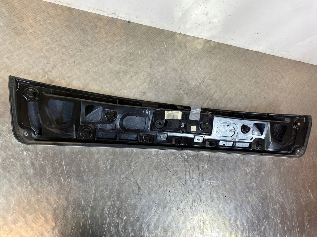 фото №11, 2021 alfa romeo stelvio молдинг освітлення номерного знака ls395828